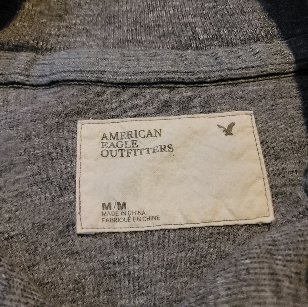 American Eagle Men's 1/4 button pull over - Picture 4 of 4